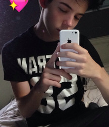 Himself 13 55796f5f74bf0.jpg