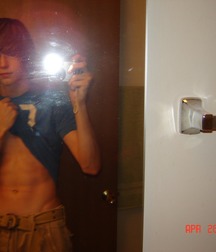 Himself 21  5583045b04ccd.jpg