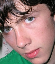 Himself 21  55830468b4207.jpg