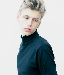 Himself 22  55833ecc7f67b.jpg