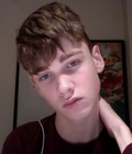 Himself 23 558524f3d81c1.jpg