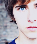 Himself 23 5585250204b62.jpg