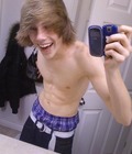 Himself 24 558525591d417.jpg