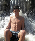 Himself 24 558525602d041.jpg
