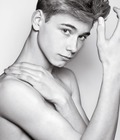 Himself 24 558525630377c.jpg