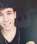 Himself 24 5585257030eba.jpg