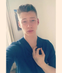 Himself 25 558675ca01ddd.jpg