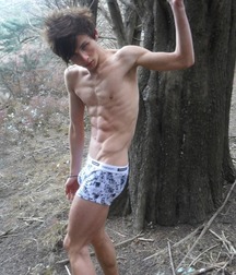 HimSelf 27 55881e194b911.jpg