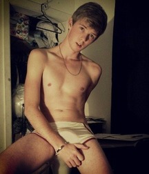 HimSelf 27 55881e32441be.jpg