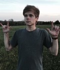 Himself 29 558d56764f515.jpg