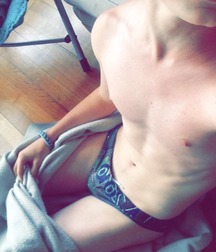 Pour Les Mecs Mignons du Québec 55916eb79ca8e.jpg