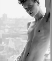 HimSelf 33 5596fe08da5c4.jpg