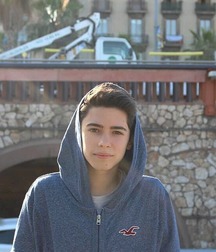 HimSelf 38 559a39a8726d2.jpg