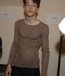 HimSelf 39 559a5c1bd5134.jpg