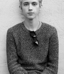 HimSelf 39 559a5c2032e2a.jpg