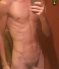 Himself 39 559c6589293af.jpg