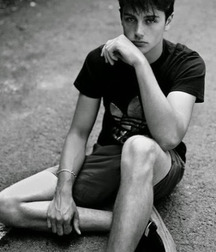 HimSelf 42 55a4cf96cbec1.jpg