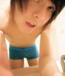 HimSelf 43 55a68e8f31f90.jpg