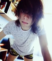HimSelf 43 55a68ea7a93a0.jpg