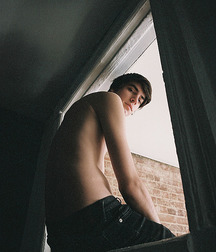 HimSelf 46 55b9234f3bd5f.jpg