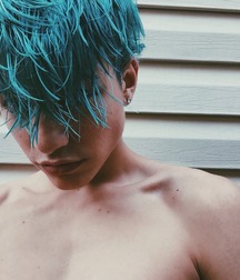 HimSelf 47 55c1a6a0a9c45.jpg
