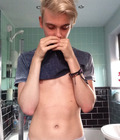 HimSelf 52 55e558753d899.jpg