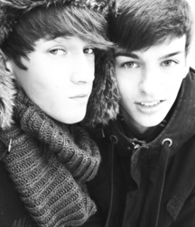 Muchachos Bellos 14 55ed8a2635ed9.jpg