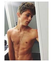 Muchachos Bellos 16 55f29b0bcf7f9.jpg