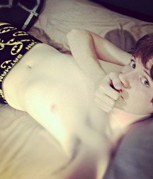Boys From The Net 52 55fb923b1344f.jpg