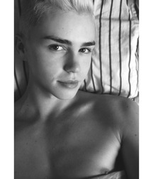 Boys From The Net 52 55fb923c0d222.jpg