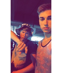 Boys 1 56124fa72f49c.jpg