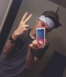 Boys 2  5613fecd34de8.jpg