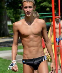 Boys From The Net 71  56a77c60cc03e.jpg
