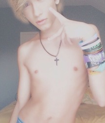 Boy From The Net 25 571467885aa16.jpg