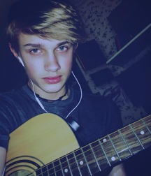 Boy From The Net 25 571467963fce0.jpg
