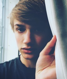 Boy From The Net 27 5724ed4c156ed.jpg