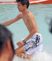 Boy From The Net 29 5724ee011bf8e.jpg