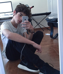 Boys From The Net 31 573194aef30c3.jpg