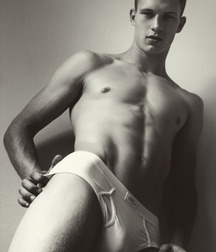 Beaux Garcons 121 57651c435f8f1.jpg