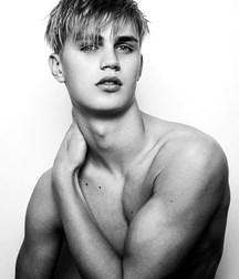 Boys From The Net 39 576d5b0f28bc9.jpg