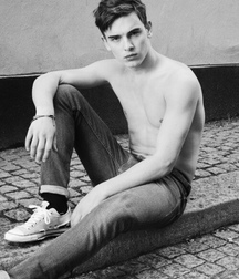 Beaux Garcons 125 57790385c923b.jpg