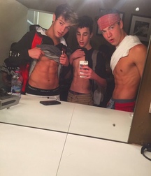 Boys From The Net 45 578cc79c78449.jpg