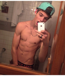 Boys From The Net 52 57a75c630bbc3.jpg