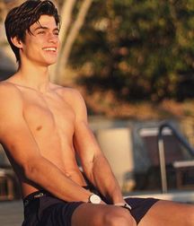 Ragazzi Carini 155 57a75eed3069e.jpg