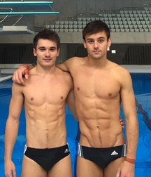 Swimmers 57ad5c08d7cb5.jpg