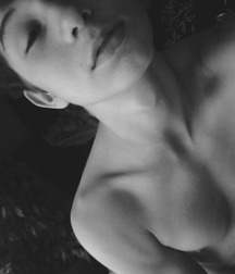 Pinups 77 57b7f5e2ce19e.jpg