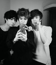 Chicos muy guapos 6 57caf47002954.jpg