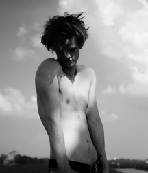 Pinups 93 57ee8c40d6b7e.jpg