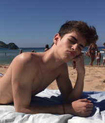  Chicos muy guapos 24 580c4c9b48acd.png