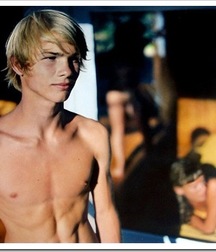 Boys From The Net 81 5818b28f3f0e0.jpg